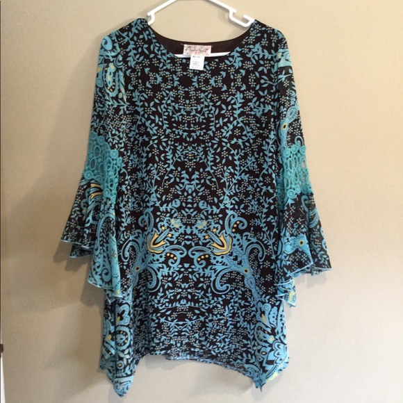 Lady Noiz Tops - Dressy Top